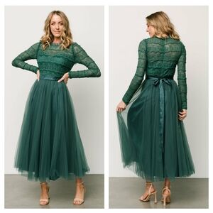 Long Sleeve Lace Top Tulle Midi Dress in Forest Green